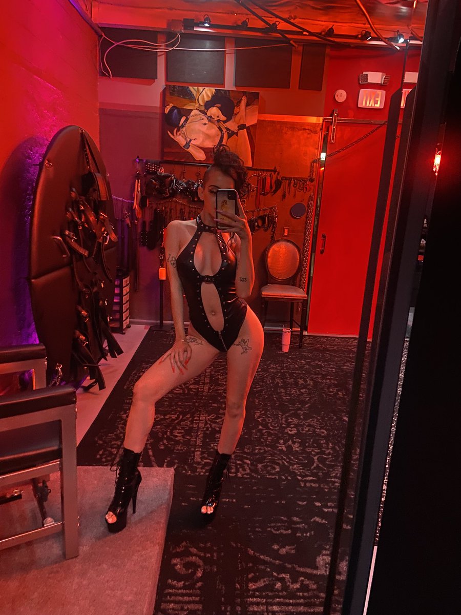 Grateful for the recent sessions I’ve had at <a href="/mercystudiola/">Mercy Studio LA</a> 🌹

Foot worship, cock and ball torture, feminization, and slut training are all so fun. All done sensually, of course❤️‍🔥

I’m booking July and August at switchrose@protonmail.com 🔥