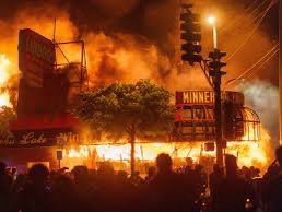 libsoftiktok's tweet photo. Here are photos of the insane damage from January 6th.

Jk. This is from when BLM burned down our country for 6 months and most rioters had their charges dropped by progressive DAs. https://t.co/bkMYmX1urT