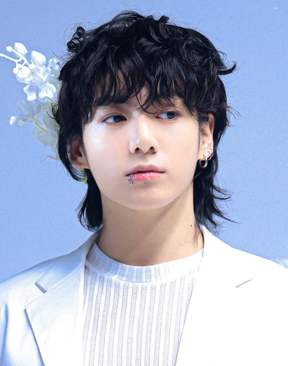 Daily_JKUpdate's tweet photo. 📊JUNGKOOK has won multiple awards at the #SECAwards 2024. 🎊🎉🏆

🏆International Male Artist of the Year
🏆International Feat Of The Year
🏆International Music Of The Year

CONGRATULATIONS JUNGKOOK
BIGGEST ARTIST OF THE YEAR JUNGKOOK
#SECAwardsDay #JUNGKOOK https://t.co/J8m9S6WiDh