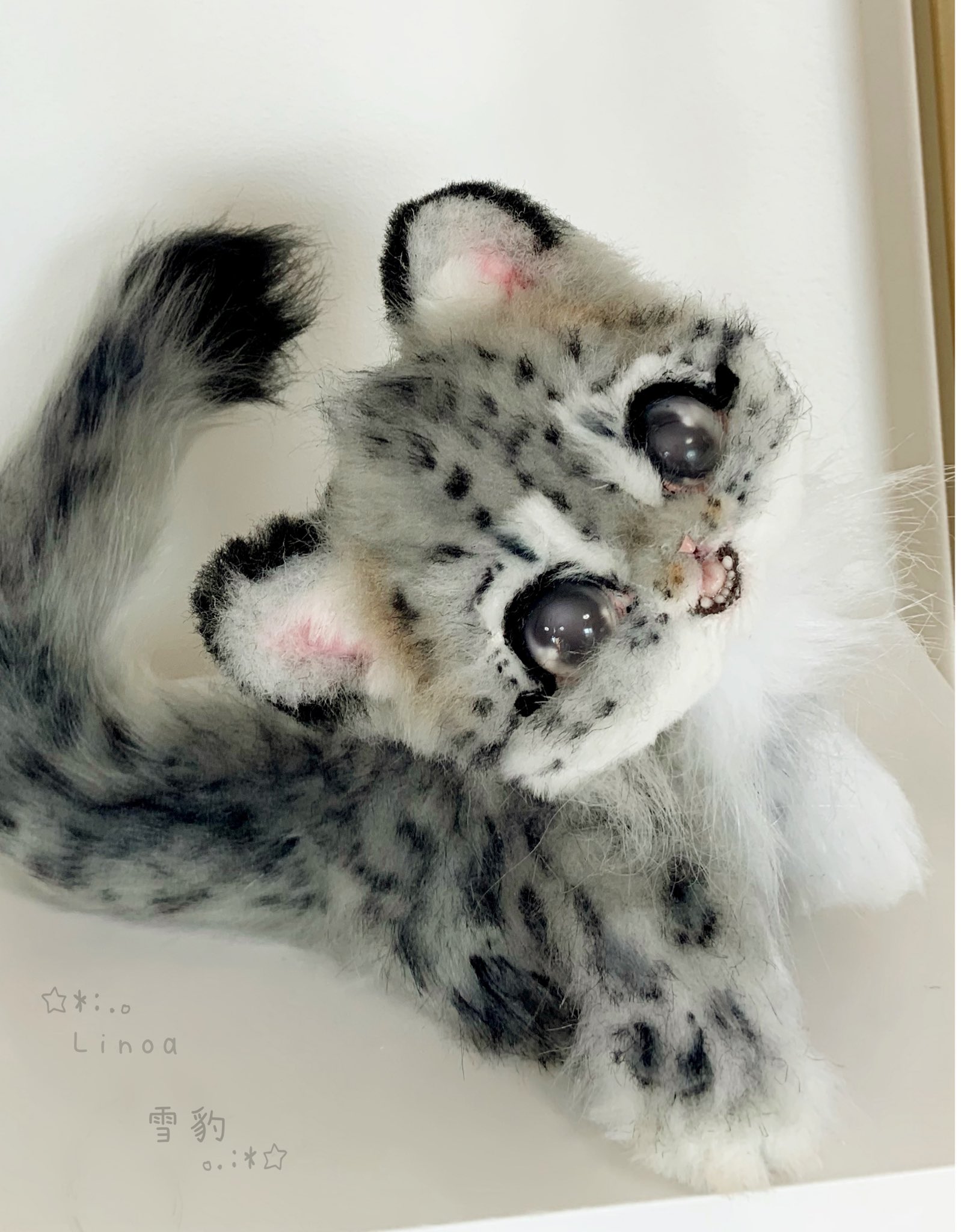 雪豹アートドール