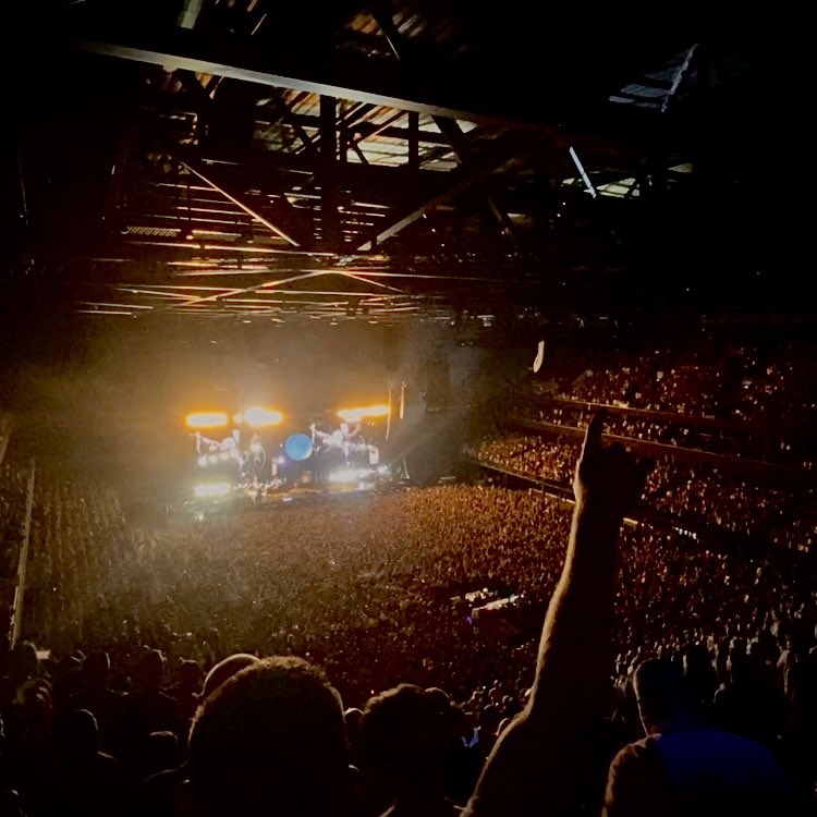 JoshMGuitarYT's tweet photo. Liam Gallagher at the Co-op Live tonight in Manchester 27/06/24 🙌
Videos will be posted soon! 📷
#LiamGallagher #LGDM https://t.co/rLnES7Aehk