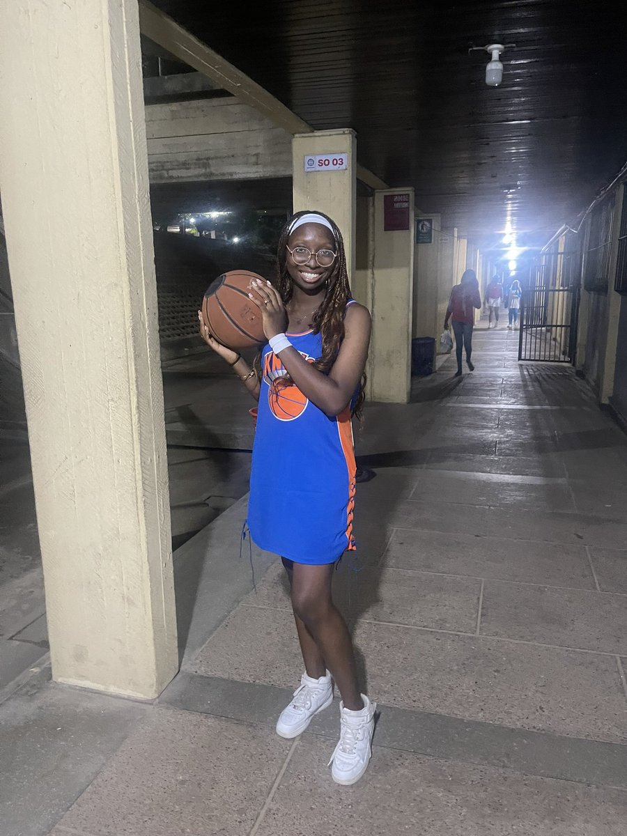 browneye_d's tweet image. Defending justice one case at a time, in court and on the court⛹🏽‍♀️👩🏽‍⚖️💖
Final Year Week Day 4: Costume Day

I just had to do two costumes😅

#fyw #finalyear #finalyearweek🎓 #finalyearweekunilag