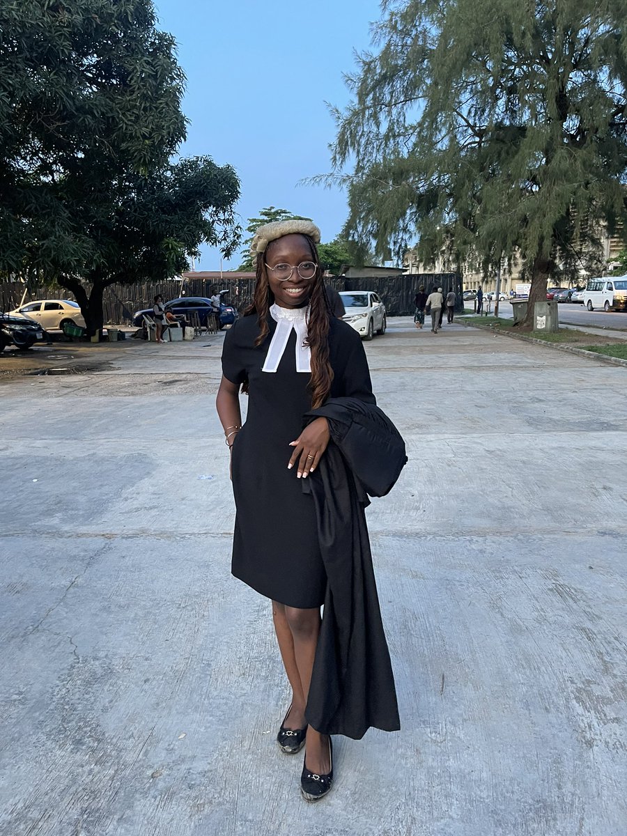 browneye_d's tweet image. Defending justice one case at a time, in court and on the court⛹🏽‍♀️👩🏽‍⚖️💖
Final Year Week Day 4: Costume Day

I just had to do two costumes😅

#fyw #finalyear #finalyearweek🎓 #finalyearweekunilag