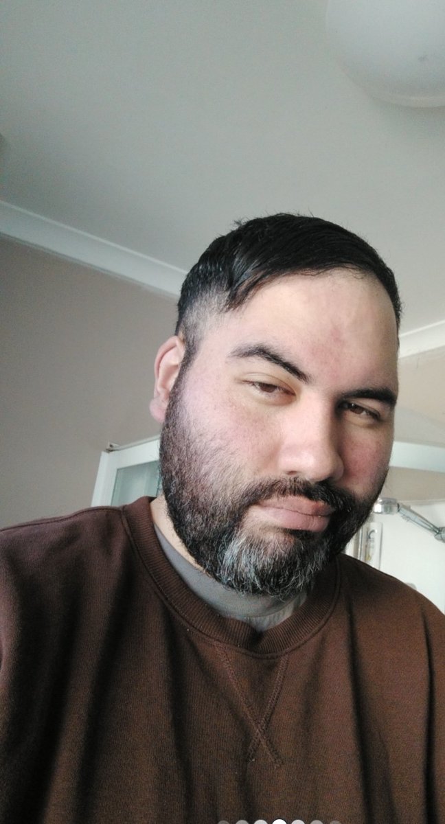 JSmith_Pula's tweet photo. Beard brush down. Need another haircut ๐ญ how tf did I get on during lockdown ๐๐ #updatedpic https://t.co/9y0S1YPWk4