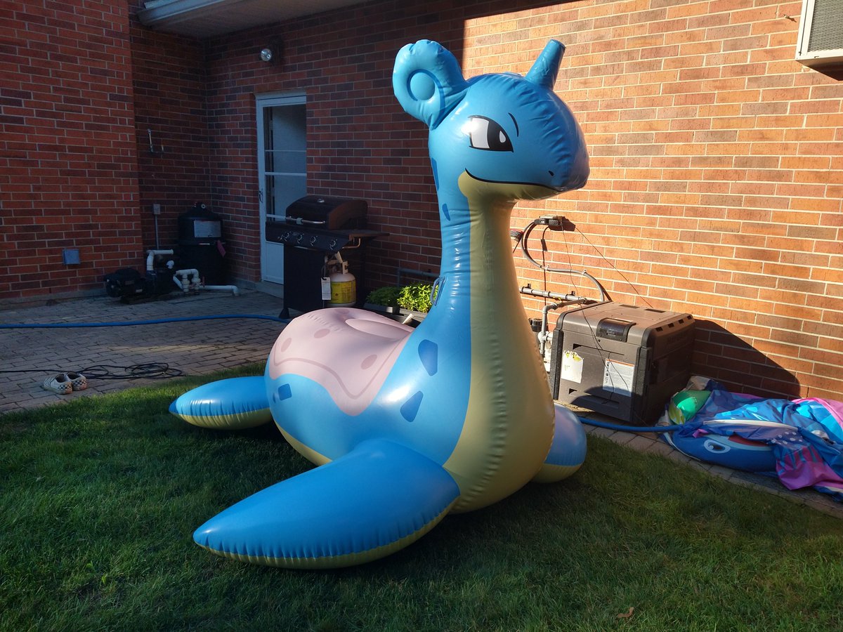 asteelspartan's tweet image. Time to make some waves again! 🌊
#inflatable #lapras #poolfloat #ラプラス #空ビ #フロート #ラプラスフロート