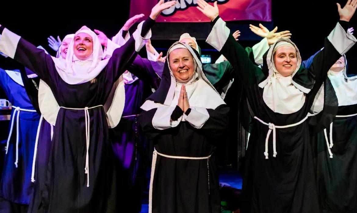41monkgate's tweet photo. Nunsense continues today with a matinee performance!
Don't miss the chance to see the Sisters put on a talent show to remember, in order to raise funds to bury their dearly departed, who are currently stashed away in a freezer!
Tickets: https://t.co/8crz2zpZea https://t.co/ljak3vurQs