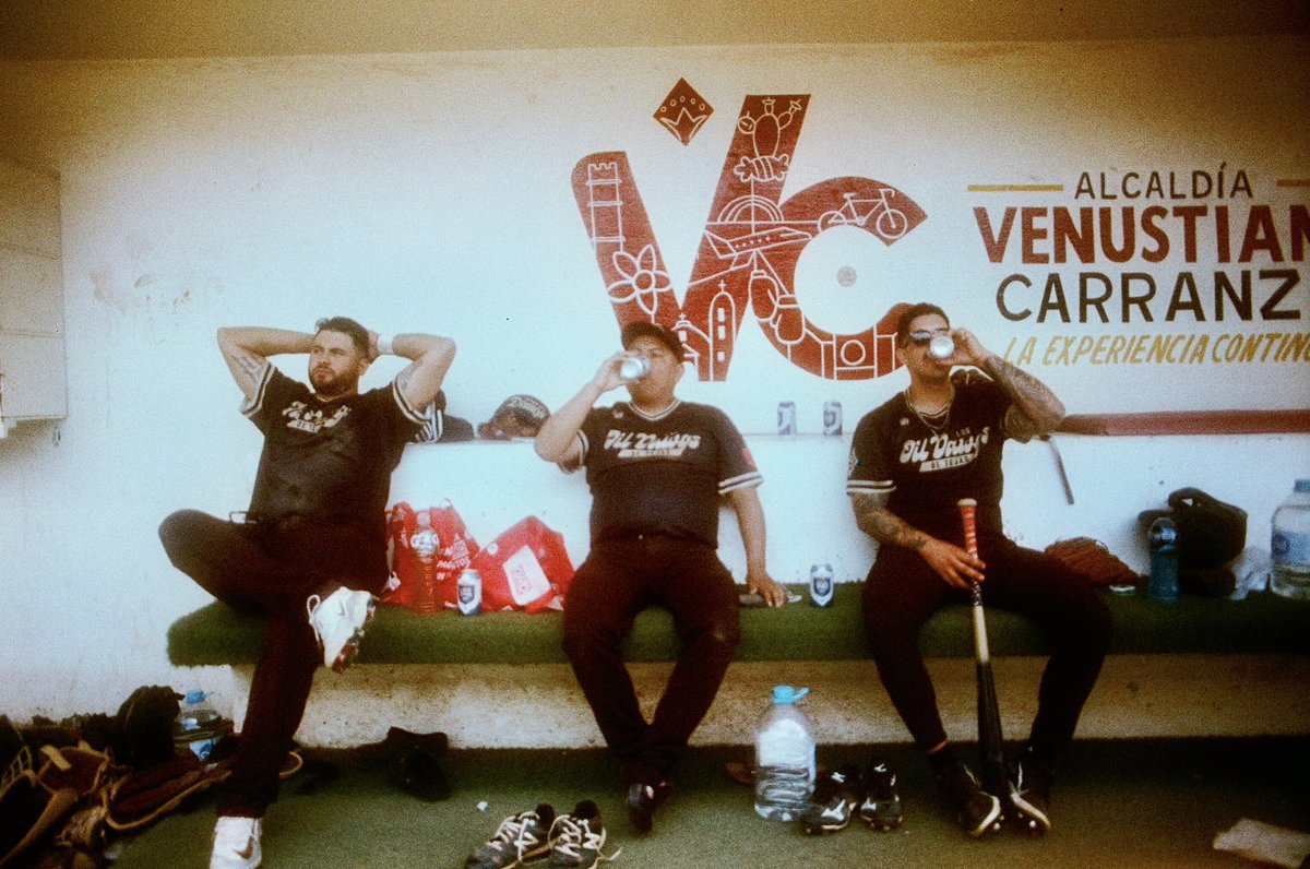 Mark_Champion's tweet image. Oil Dawgs in CDMX / Fray Nano Field

📷: Harman Phoenix 200