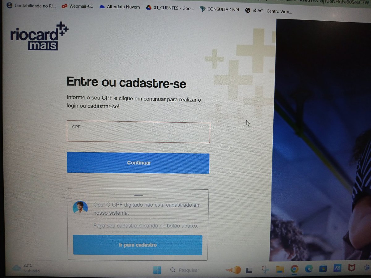 RodrigoBigode2's tweet image. Há uma semana venho tentando acessar o aplicativo da Riocard Mais sem sucesso 
Isso ocorreu depois que fiz uma recarga 
Agora diz que meu CPF não está cadastrado e tbm não consigo cadastrar e nem trocar a senha 
Muito obrigado por nada @riocardmais