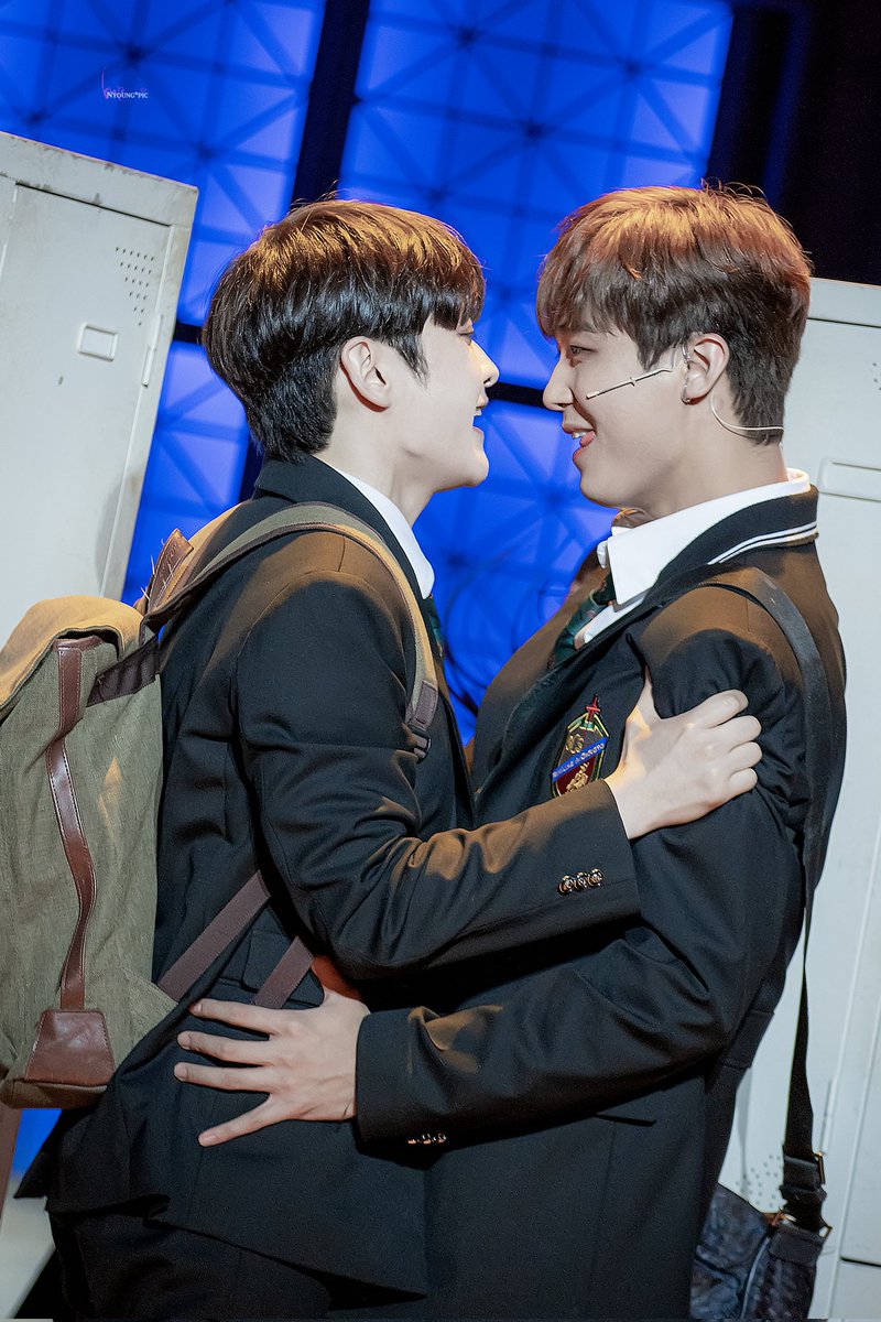 theday_xoxo's tweet photo. 이러는데 어떻게 헤어지자 함?
그래서 헤어지자 하고 우냐 ㅠㅠㅠㅠㅠ
이석쥰 어케 안사랑함 미쳐따리 왐마
개킹카 깔이라서 마음이 막 선덕선덕 💖 https://t.co/QH1cl1TMzi
