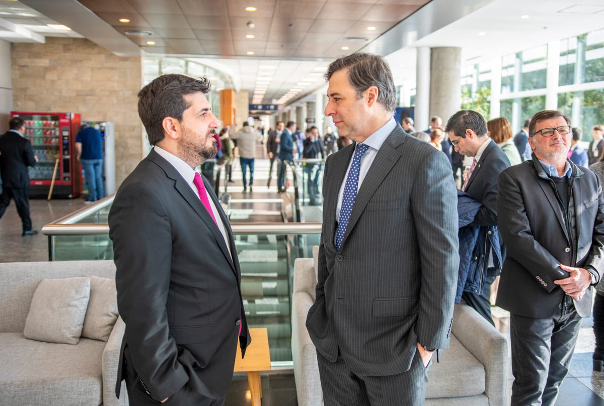 Hoy asistí a la inauguración de la muestra fotográfica “Esperanza Lejos del Hogar” organizada por <a href="/ACNURConoSur/">ACNUR Cono Sur</a> y <a href="/AeropuertosAR/">Aeropuertos Argentina</a>, que visibiliza la situación de los refugiados y las personas sometidas a desplazamientos forzados, entre ellos los armenios de Nagorno Karabaj, que el