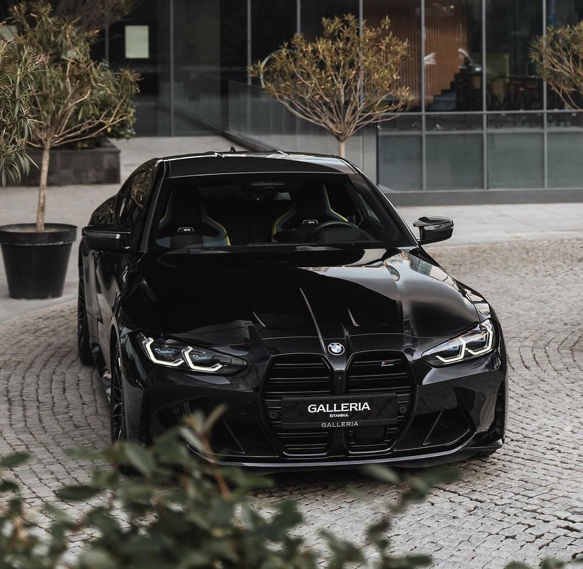 LuxuryCars365's tweet photo. BMW M4 Competition 🔥 https://t.co/CgWgMma80Y