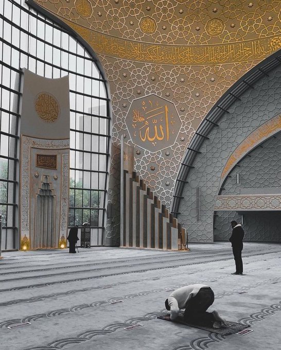 "Ve Allah ona ummadığı yerden rızık verir."

▪️ Talak /3