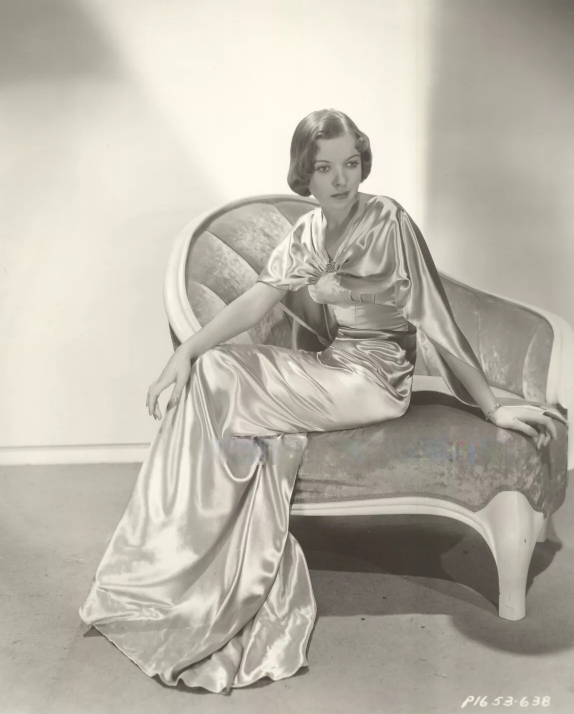 tunesville1's tweet photo. Because you can never have enough Ida. #IdaLupino in a #TravisBanton original. https://t.co/u7o5Xw6el0