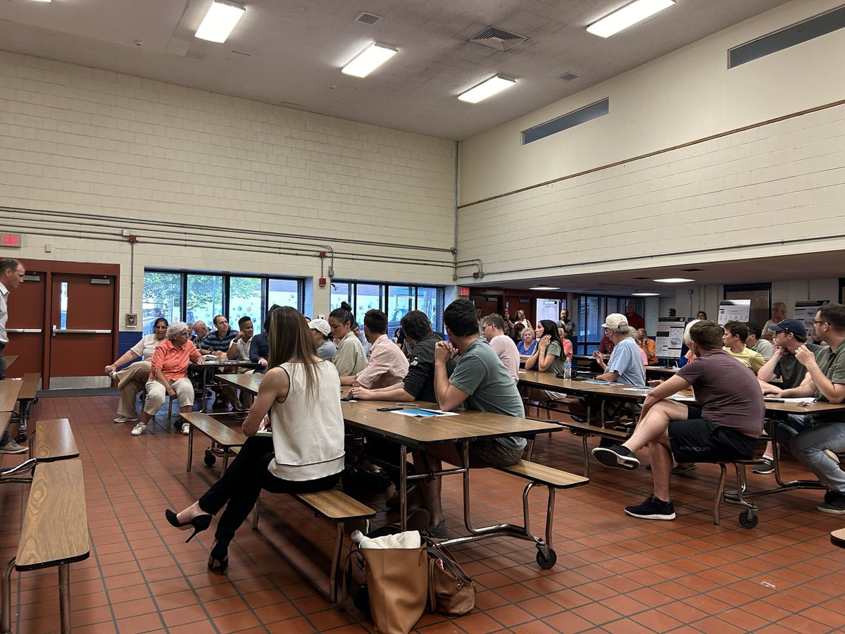 EdforBoston's tweet photo. Big turnout for tonight’s #Southie Transportation Action Plan meeting. Concerned residents and I highlighted lack of community engagement. I continue to advocate for speed humps, raised crosswalks, rapid flash beacons, pedestrian islands, curb extensions, BPD traffic enforcement. https://t.co/jPUMHOP6ak