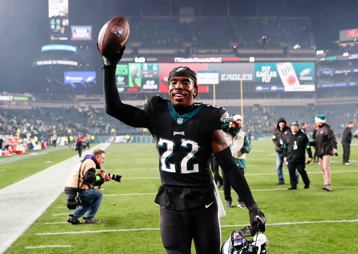 NorthWest BirdGang (@nwbirdgang) on Twitter photo Happy birthday <a href="/KeleeRingo/">Kelee Ringo</a> 🥳🧁🎁🎈 #TacomaProud 🦅
#northwestbirdgang #philadelphiaeagles #gobirds #westcoasteaglesfans #eaglesfans #washingtoneagles #tacoma #tacomawa #tacomastrong #keleeringo #philadelphiaeaglesfanclub Happy birthday <a href="/KeleeRingo/">Kelee Ringo</a> 🥳🧁🎁🎈 #TacomaProud 🦅
#northwestbirdgang #philadelphiaeagles #gobirds #westcoasteaglesfans #eaglesfans #washingtoneagles #tacoma #tacomawa #tacomastrong #keleeringo #philadelphiaeaglesfanclub