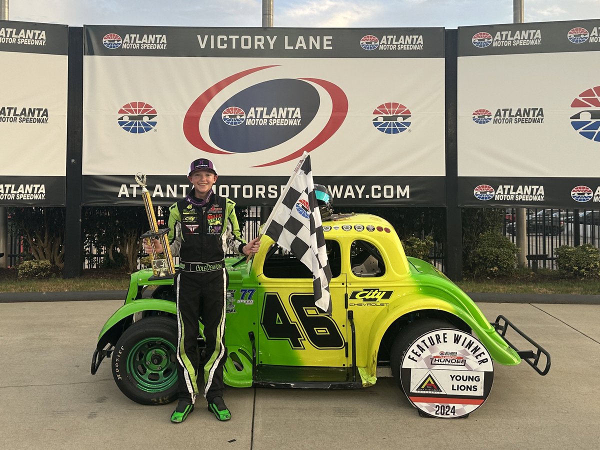 Cole Denton took advantage of a late race restart against Ashton Williams for the #ThursdayThunder Young Lions win!! 🏎️🏎️ 

#INEX | #USLCI