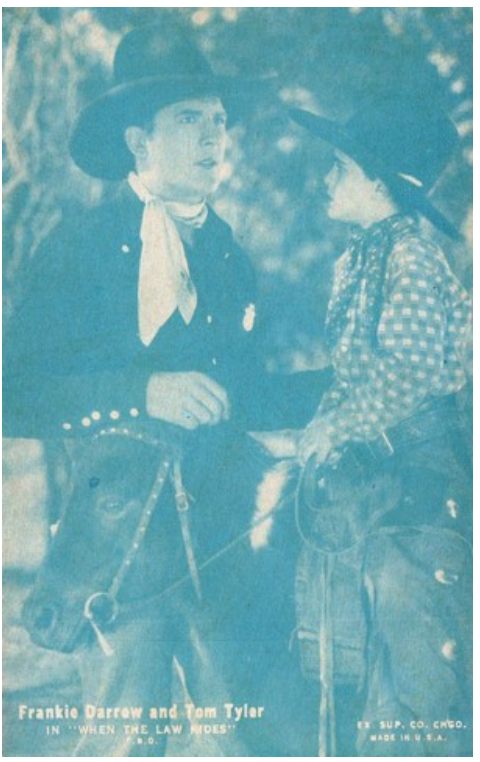 AventurasDeTom's tweet photo. Tom Tyler with Frankie Darro in a scene from the lost FBO silent film "When the Law Rides" (1928) on an aqua blue ESCO arcade card
#TomTyler #FrankieDarro #ESCO #moviecard #arcadecard #lostsilentfilm #lostfilm #western #silentfilm https://t.co/w0g3C3hxDX