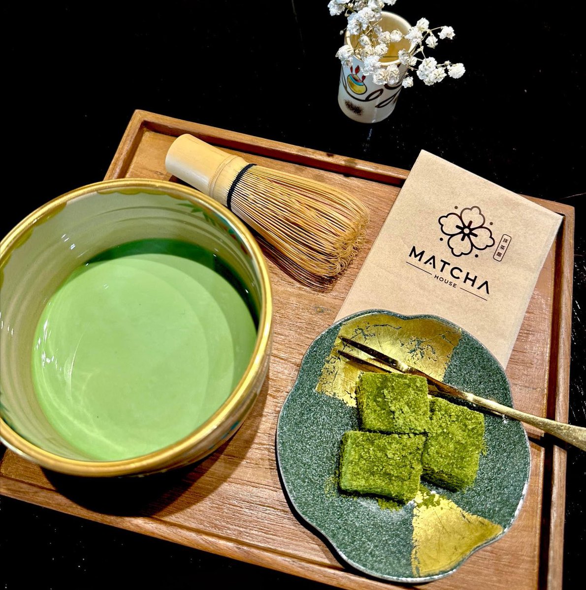 BlursDay21's tweet photo. MATCHA&amp; ME 🍵🛖✨🤪💖

อยากไปทานมัทฉะ หอมๆ🫶🏻

📍MATCHA HOUSE จ.อยุธยา
⏰ ร้านเปิดทำการทุกวัน
จ - ศ  10.00 - 18.00 น.
ส - อา 9.00- 18.00 น.

🚘 จอดรถได้ภายในวัดประสาท หรือริมถนนหน้าร้าน

📌 แผนที่ร้าน : https://t.co/yBdGHABmhO￼￼

#MatchaHouse #Matcha
#CafeAyutthaya https://t.co/DLMp1nC0J8