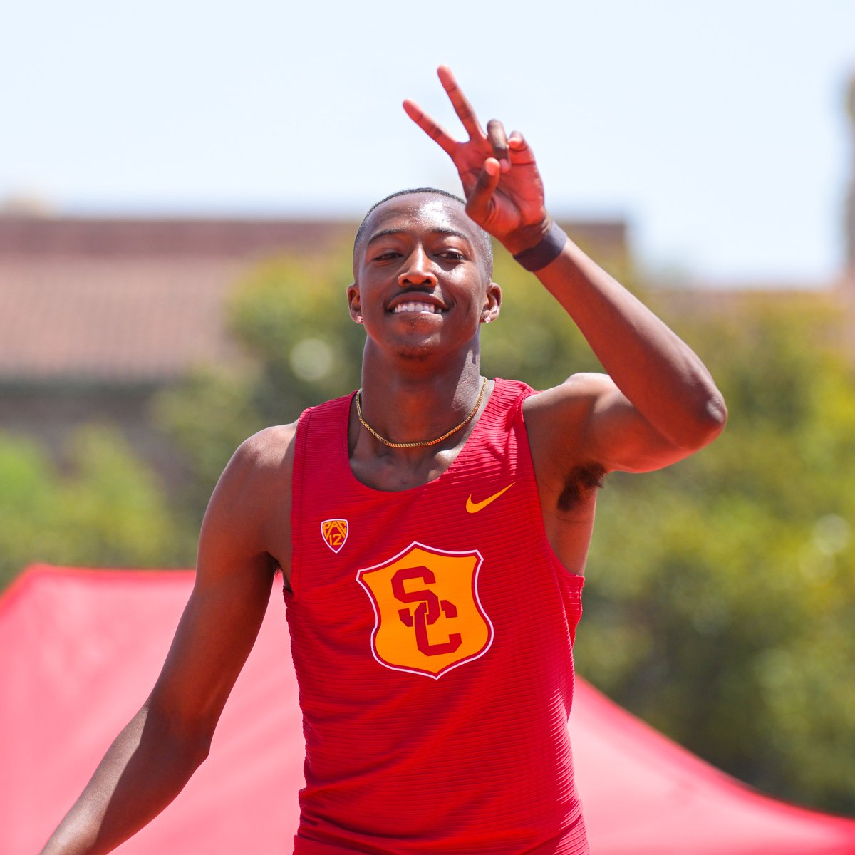 USC alum Earnie Sears III advanced to the @USATF Olympic Trials high jump final with a best mark of 2.19m/7-2.25!