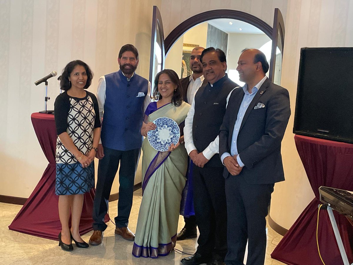 Foundation for Critical Choices for India (FCCI) hosted a farewell dinner for Amb <a href="/reenat_sandhu/">Reenat Sandhu</a>.  Ambassador appreciated FCCI’s role as a think tank, which has been facilitating discussions on important and contemporary topics.
<a href="/MEAIndia/">Randhir Jaiswal</a> <a href="/IndianDiplomacy/">Indian Diplomacy</a> <a href="/diaspora_india/">Diaspora India Connect</a>