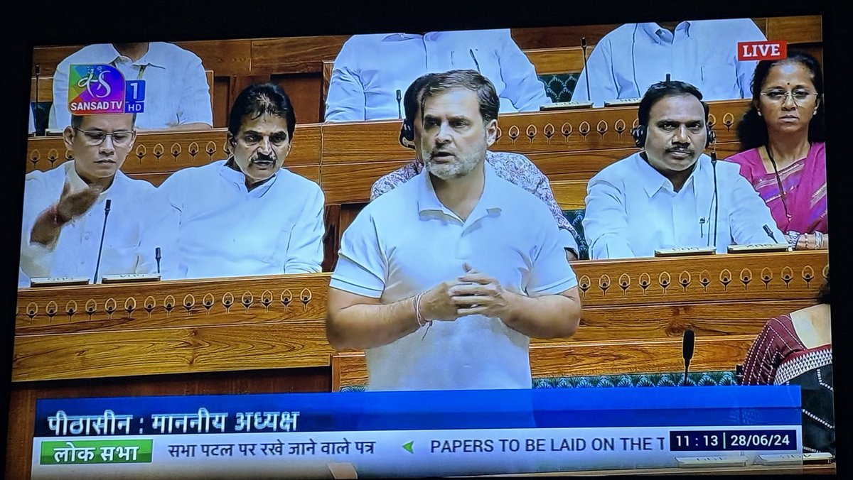 NidhiTanejaa's tweet photo. संसद में राहुल गांधी: हम चाहते हैं #NEET पर डेडिकेटेड डिस्कशन हो, ये छात्रों की बात है. संसद से मेसेज जाना चाहिए. https://t.co/sWlz9O0C8N