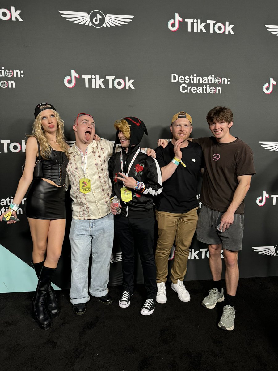 TIKTOK RIZZ PARTY (i am now an alcoholic) 😭