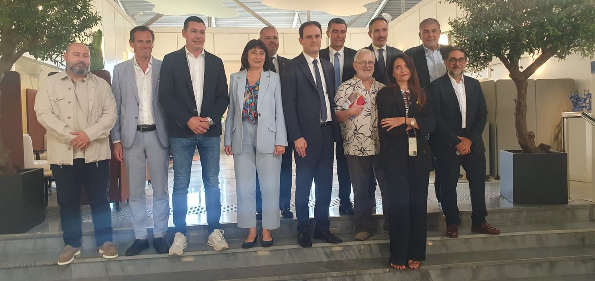 En ces temps troublés pour nos concitoyens de religion juive, j’ai eu l’occasion d'échanger avec des membres du CRIF. Je les remercie pour leur confiance et leur total soutien.
L'antisémitisme doit être combattu chaque jour, chaque heure, chaque minute.<a href="/EricPAUGET1/">Eric PAUGET</a> <a href="/simondaragon/">Daragon</a>