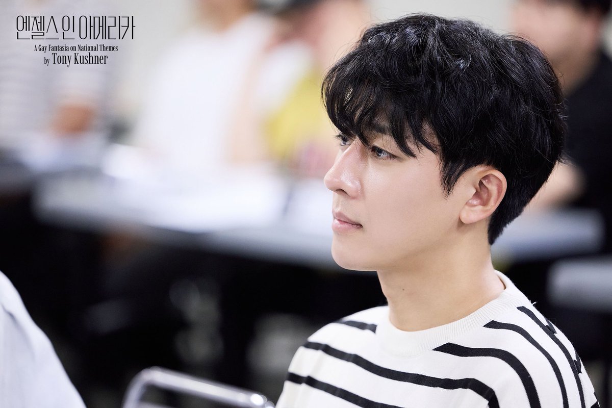 gleam__company's tweet photo. 𝙰𝚗𝚐𝚎𝚕𝚜 𝙸𝚗 𝙰𝚖𝚎𝚛𝚒𝚌𝚊
연극 엔젤스 인 아메리카 

🪽상견례 현장 공개

프라이어 월터 #손호준 
로이 M. 콘 #이효정 
벨리즈 #민진웅 

𝟐𝟎𝟐𝟒.𝟎𝟖.𝟎𝟔 - 𝟐𝟎𝟐𝟒.𝟎𝟗.𝟐𝟖
LG아트센터 서울, LG SIGNATURE 홀

#연극 #엔젤스인아메리카 https://t.co/DFouWuqp6W