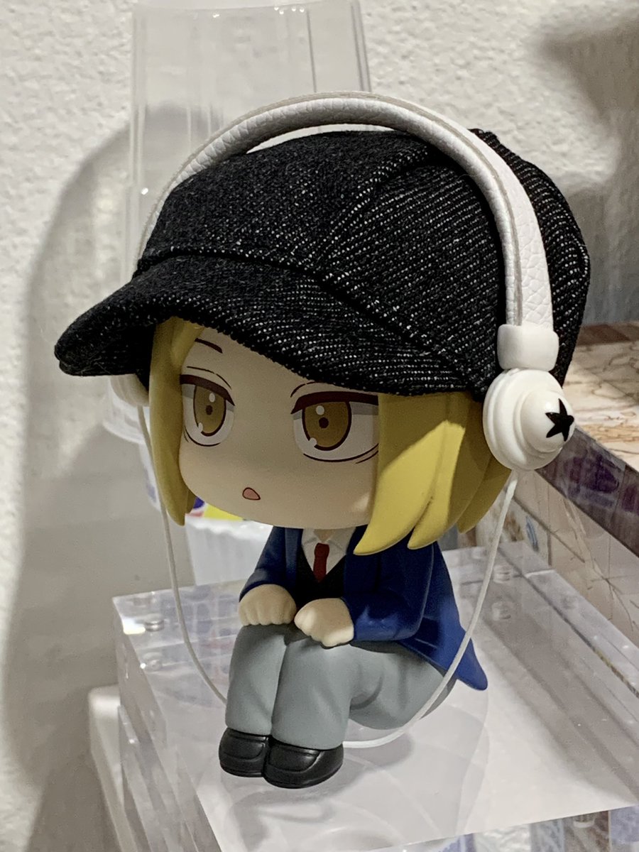 feelsoblue_'s tweet image. 🧢🎧