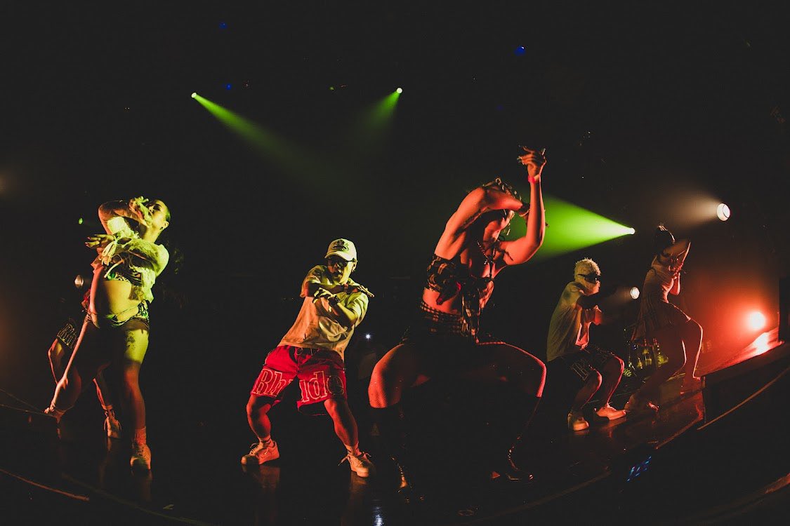 jatoja_movement's tweet photo. Party Hard Tuesday🚀Dancers Nightは大盛り上がりでclubasiaに終始笑みが溢れる素敵な空間となりました🇯🇲🇯🇵
今回のショーケースはGyalがメインとなった内容でしたがいかがでしたか⁉️
CornBreadの人気曲、BobMarleyで最後は会場を揺るがしました🌐 https://t.co/yC2YTkfouN