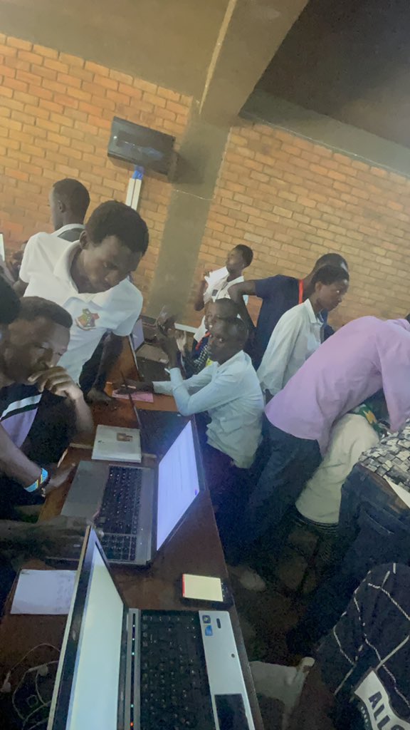 KeneEzeala's tweet image. Together, we are making a difference and paving the way for a brighter, more technologically advanced future.

#Junetech #Burundi #TechEducation #FutureInnovators #Blockchain #EmpowerYouth