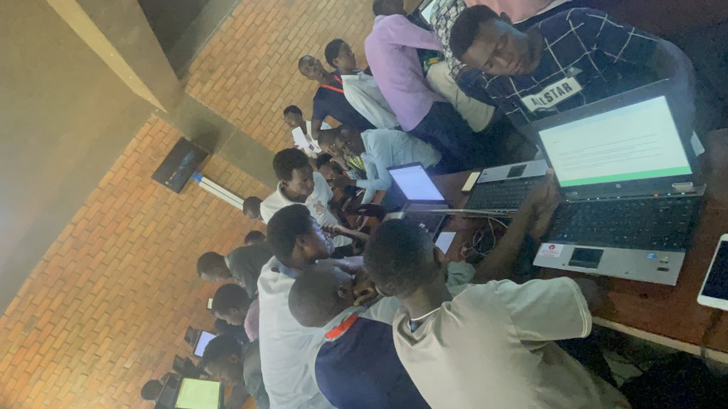 KeneEzeala's tweet image. Together, we are making a difference and paving the way for a brighter, more technologically advanced future.

#Junetech #Burundi #TechEducation #FutureInnovators #Blockchain #EmpowerYouth