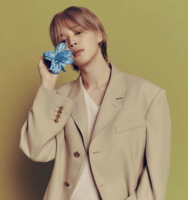 AboutMusicYT's tweet photo. 'Smeraldo Garden Marching Band' by BTS' Jimin has reached #1 on US iTunes. https://t.co/3EdO3pK6PD