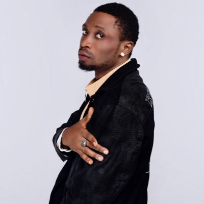 Officialmerity's tweet photo. #NewProfilePic https://t.co/jB5Uc5JV5D