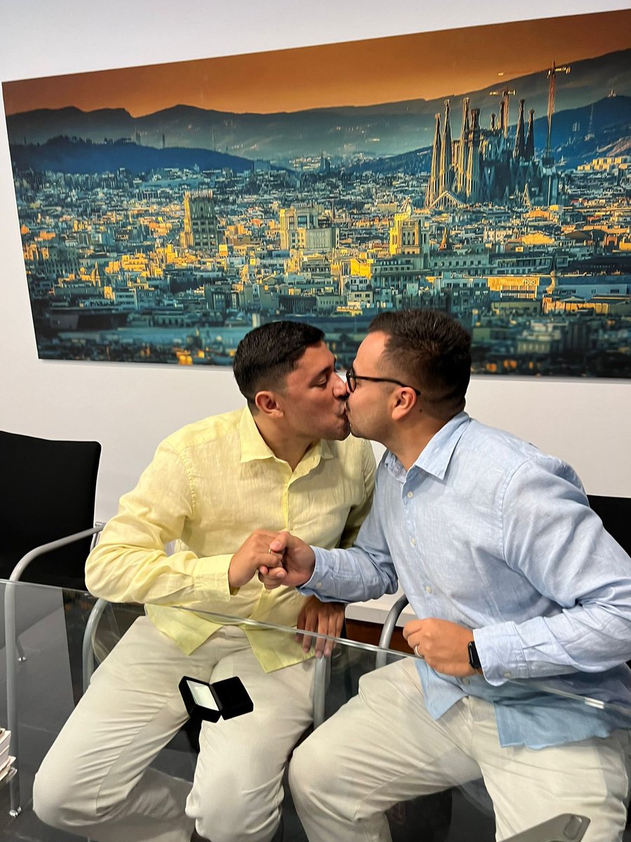 luisfilosmd's tweet photo. Empezó como una loca aventura y hoy nos juramos amor para siempre!! 
#loveandlove #gay #pride #Pride2024 
Te amo esposo! @jorgemart9435 https://t.co/bjf1iSJou6