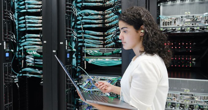 NVIDIAAP's tweet image. NVIDIA has introduced a self-paced course, called AI Infrastructure and Operations Fundamentals, to provide enterprise professionals with essential training on the infrastructure and operational aspects of #AI and #acceleratedcomputing. Learn more now. nvda.ws/4beysyA #IT