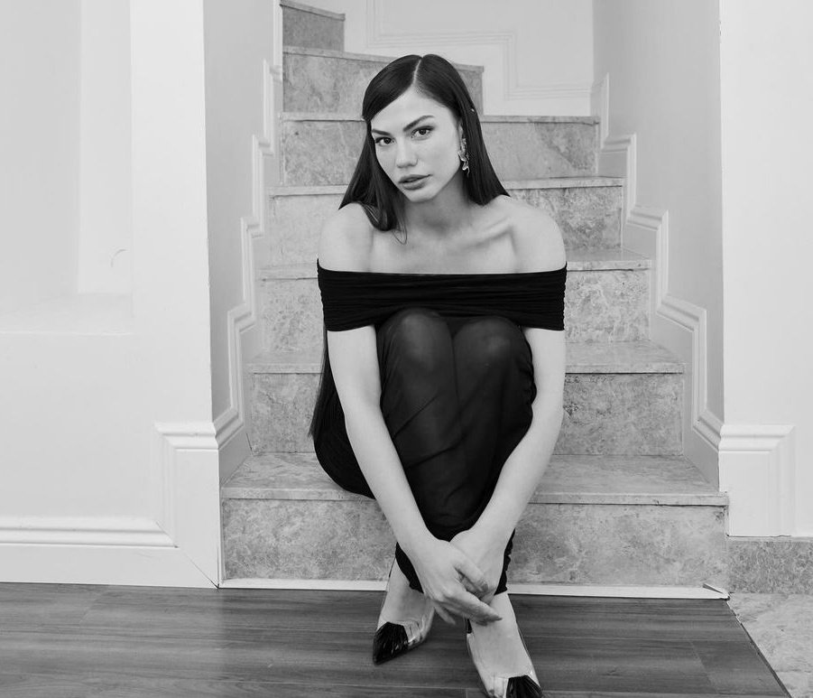 dizilands2's tweet photo. Meus queridos iriam servir muito 🔥🔥🔥
#DemetÖzdemir ♡  #ilhanşen https://t.co/SS9h9294Mo