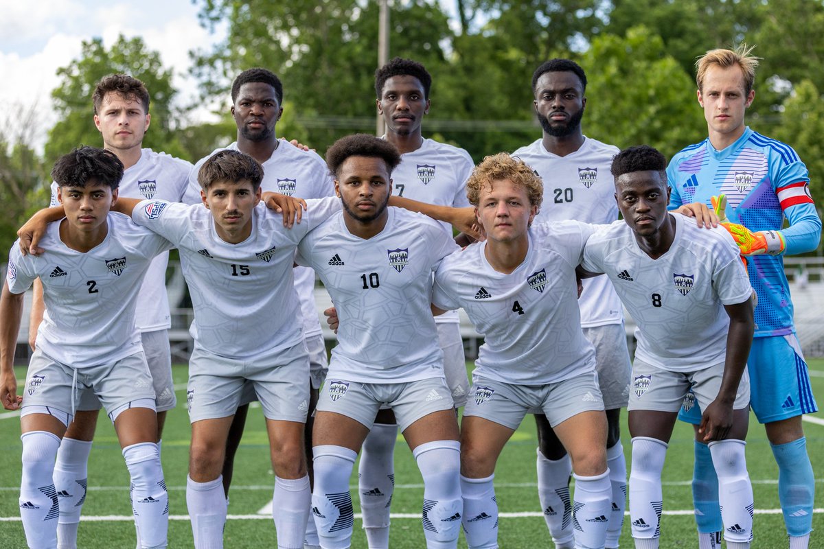 KHFCColumbus's tweet photo. Jayden Lunsford and the guys bring it home for us in MW10 to secure the UPSL League 🏆! https://t.co/owvmIrueEA