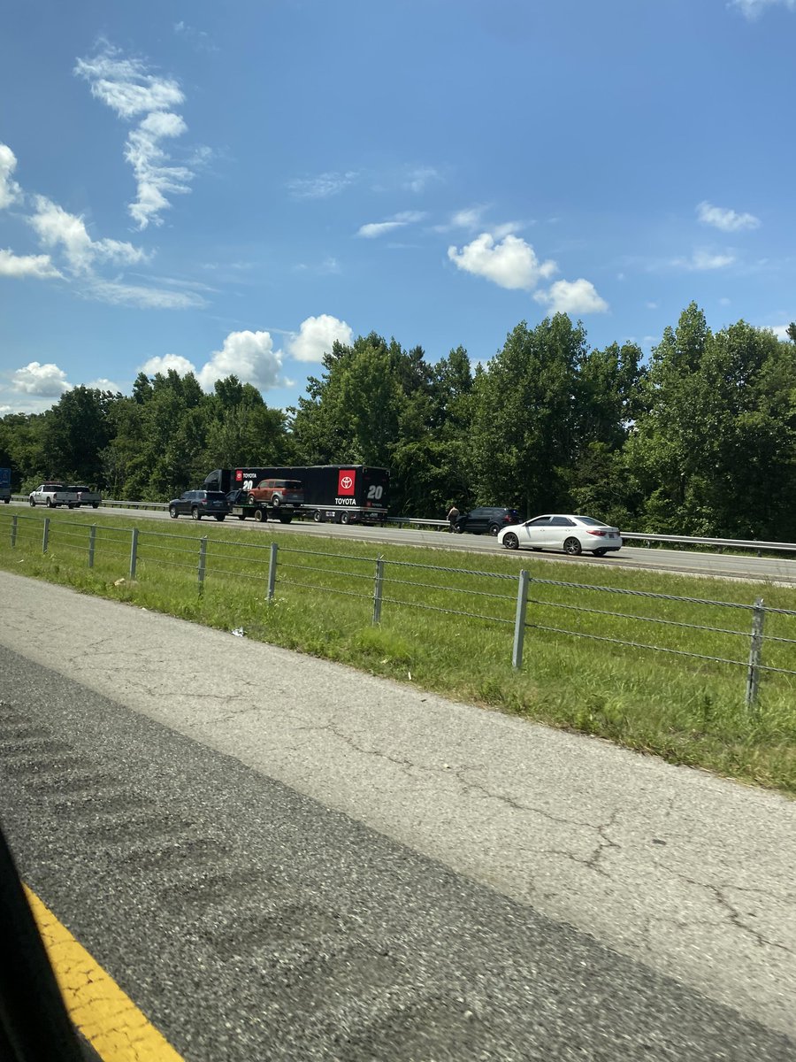 Saw a hauler get pulled over on I-40 near Knoxville (via u/Dragon486) reddit.com/comments/1dq7r… #NASCAR