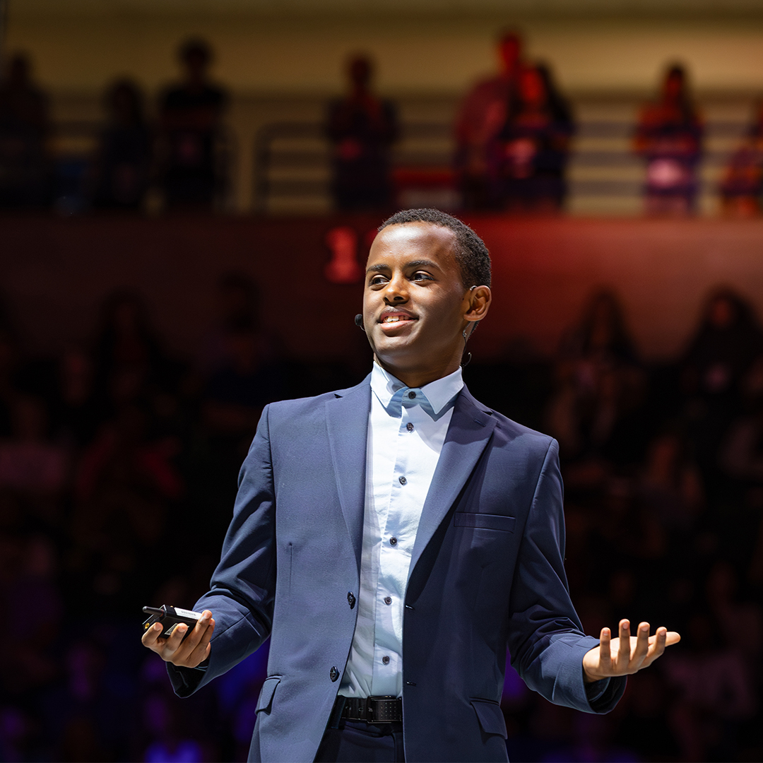 FutureDocsNow's tweet image. Lucky to have these Young Geniuses inspiring &amp;amp; motivating our Delegates with their groundbreaking innovations 🔥 Day 2 has been nothing short of epic, and believe us when we say there is still more epicness to come! Get ready to scrub into surgery tomorrow morning! #CFML24