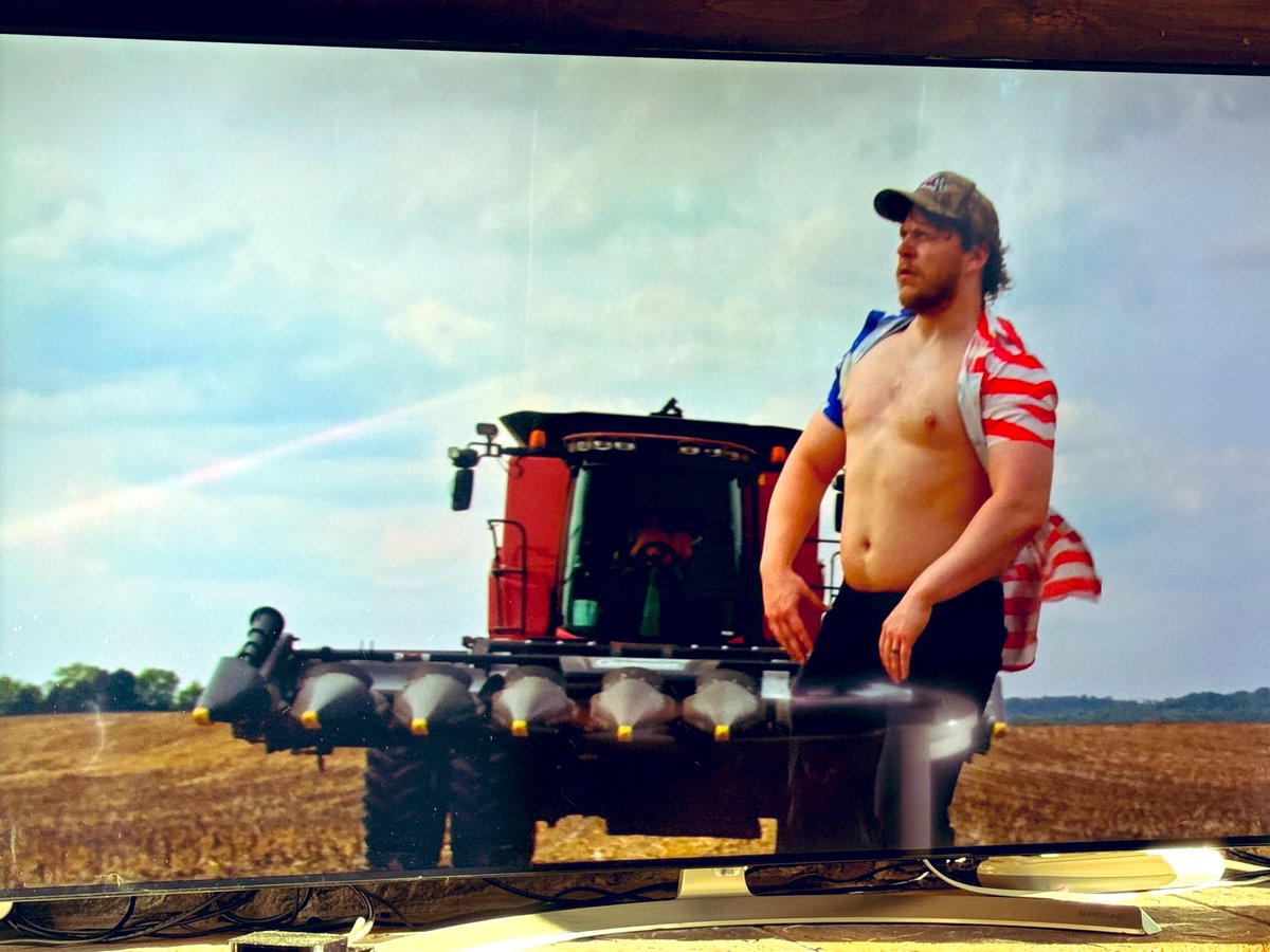 turned off the debate to watch a true American leader