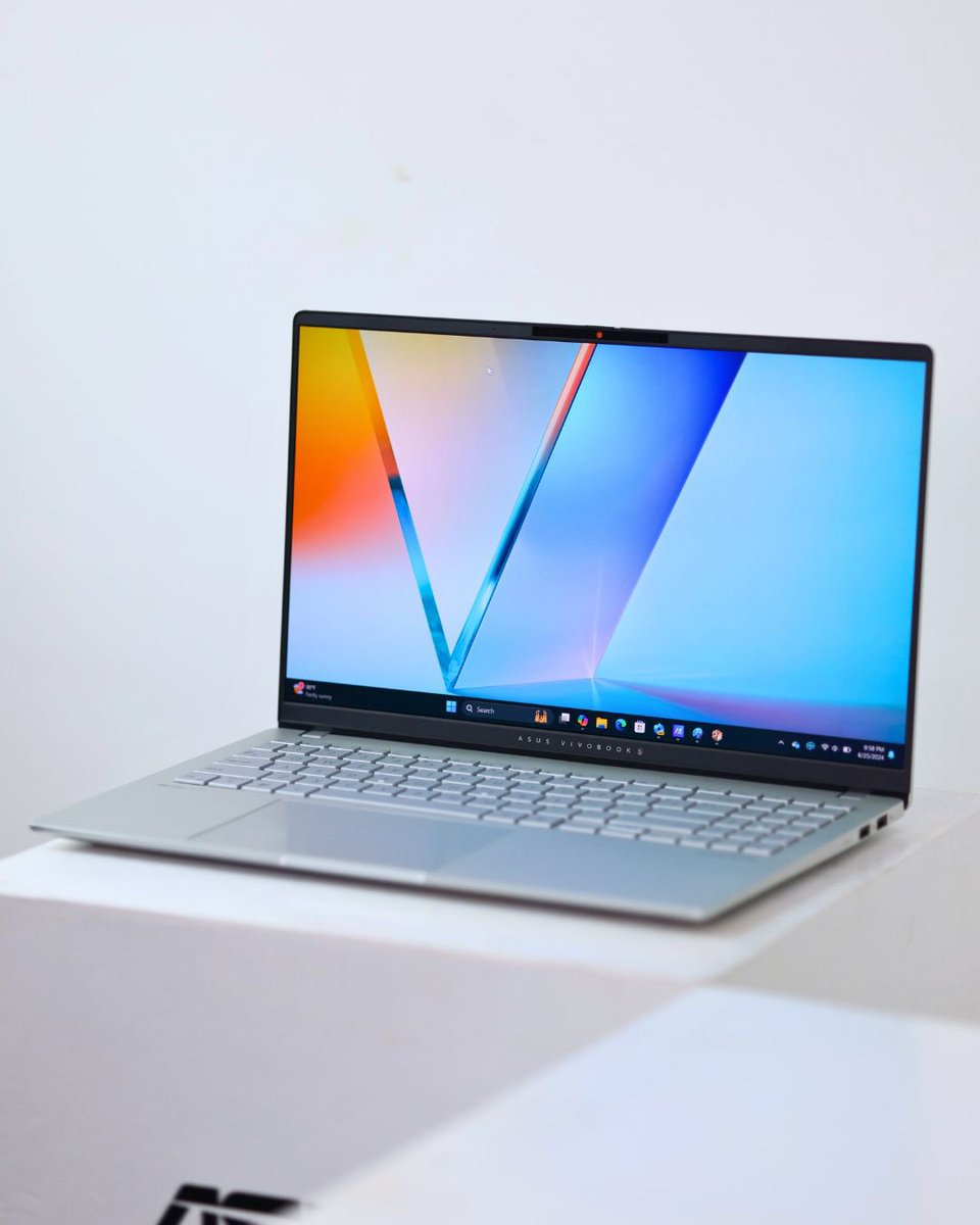 JamieInocian's tweet photo. I can’t wait to test this baby out! 🤘

This is the ASUS VivoBook S15 that’s powered by a Snapdragox X Elite processor. It’s thin and light so it’ll surely save this Tito from some back pain. 😂 https://t.co/VICVOxA7YO