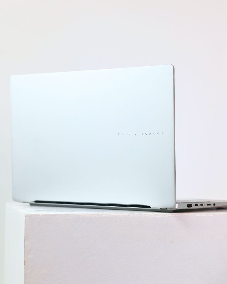 JamieInocian's tweet photo. I can’t wait to test this baby out! 🤘

This is the ASUS VivoBook S15 that’s powered by a Snapdragox X Elite processor. It’s thin and light so it’ll surely save this Tito from some back pain. 😂 https://t.co/VICVOxA7YO