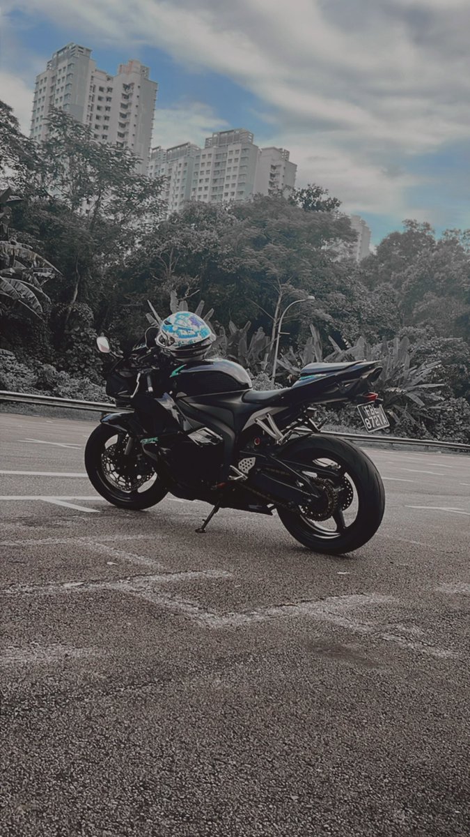 shashaskaterkid's tweet photo. Beautiful ride 😍 https://t.co/3OsIsA9BIx