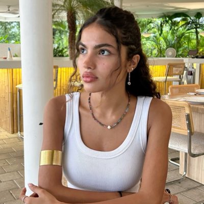 this counts as tweeting? #NewProfilePic