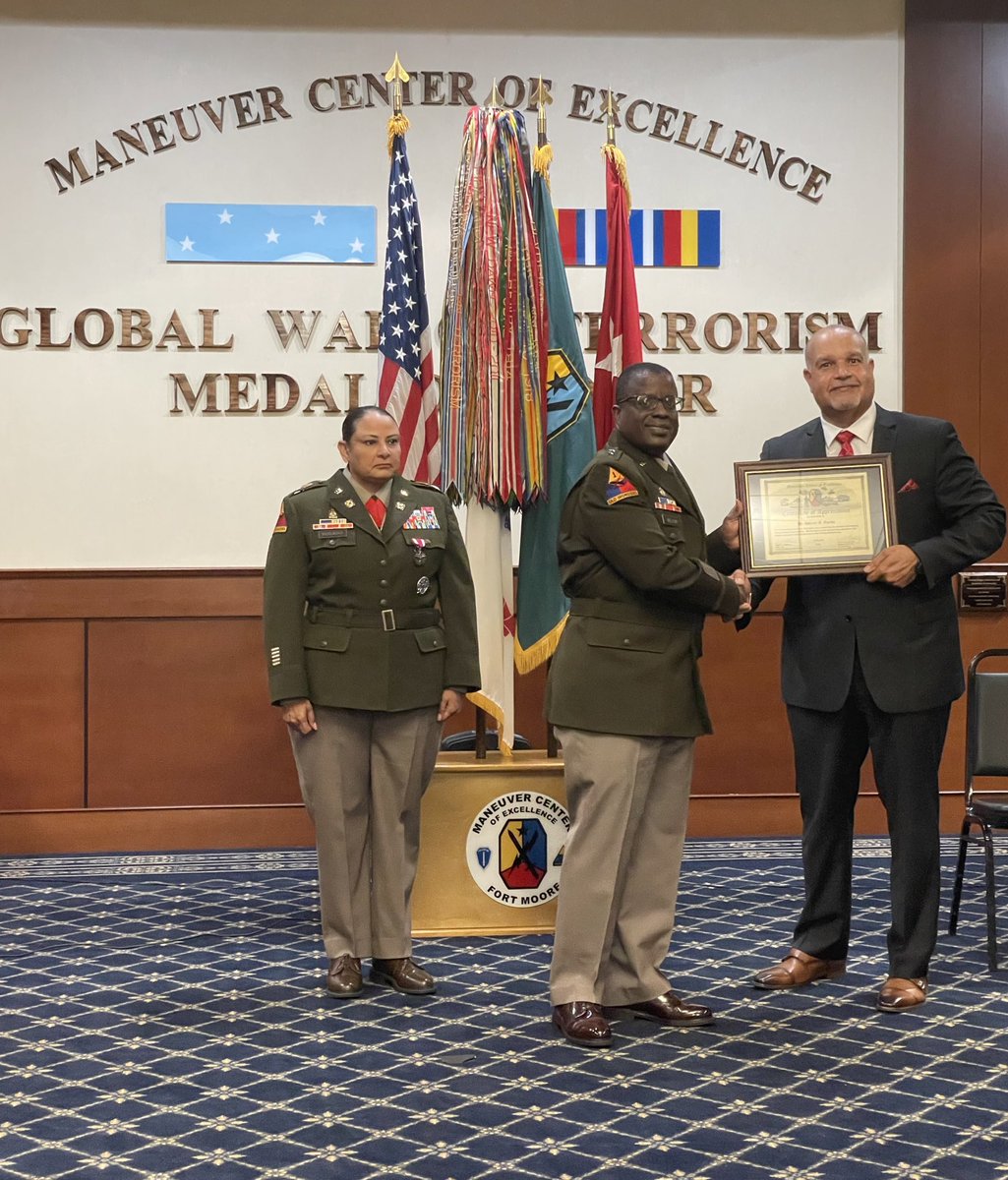 ASC_CG's tweet photo. I presided over LTC Carmen J. Rosado's retirement ceremony this month. Having personally served alongside her from 2003 to 2022. I can attest that she is an exceptional Soldier, leader, and friend. Best wishes to her and her family in her next phase of life as a Soldier for Life. https://t.co/aeEvdgKheq