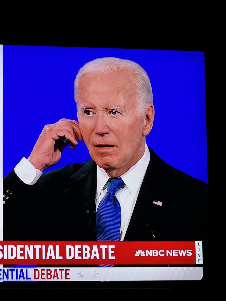 dmdenny's tweet photo. @BidensWins Duh huh. 6 handicap wait no 8 come’on man https://t.co/v8DwOrI4Xx