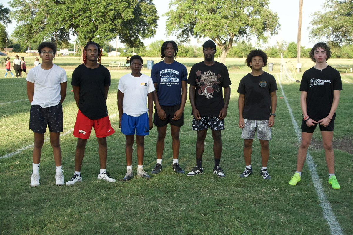 BDammone's tweet image. Shoutout to my bro @BamPerformance popping out in the 210 today! Good work put in by some 210 talent this evening. #iykyk #cornerback #DB #ifyouknewbetteryoudmovebetter 🥋 #miyagi #ATW #satxhsfb