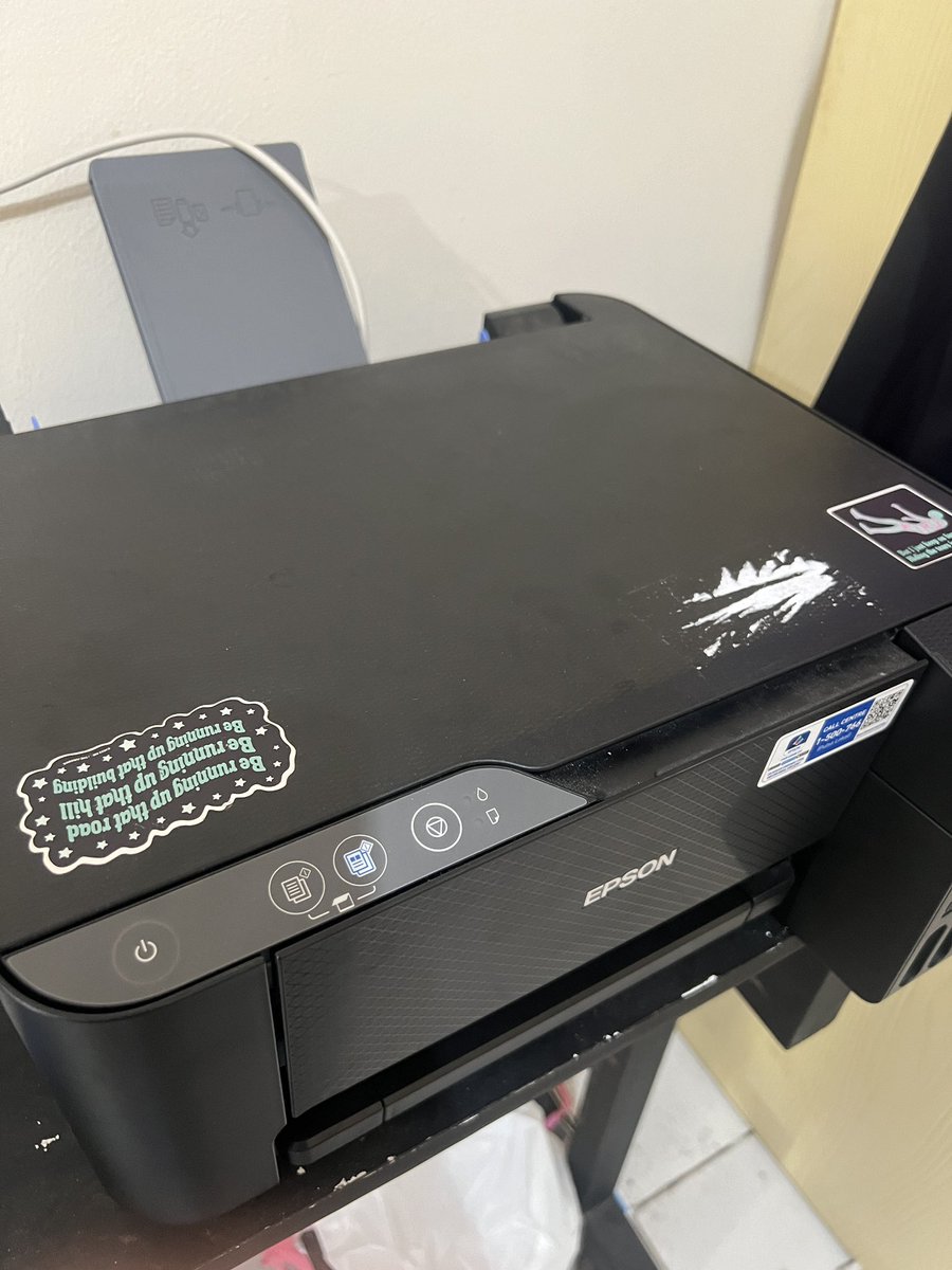 cindybelo's tweet photo. @undipmfs Dijual Epason L3210. Hasil print lancar jaya. Bisa untuk scan dan fotocopy. Harga 1,5juta bisa NEGO. https://t.co/xKPbiOkwwc