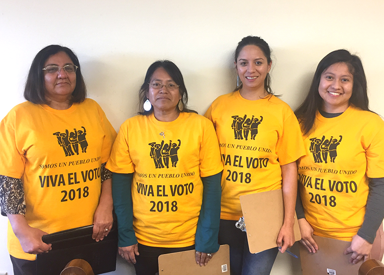 Somosunpueblo's tweet photo. Colectivamente, nuestra voz es poderosa #NewAmericanVoters #citizenshipprogram #somosunpueblounido https://t.co/cAFyl54fLe